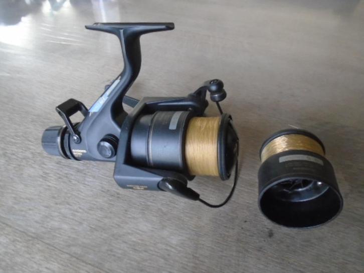 Shimano baitrunner Aero GT 6010 + reserve spoel, Watersport en Boten, Hengelsport | Karpervissen, Zo goed als nieuw, Molen, Ophalen of Verzenden