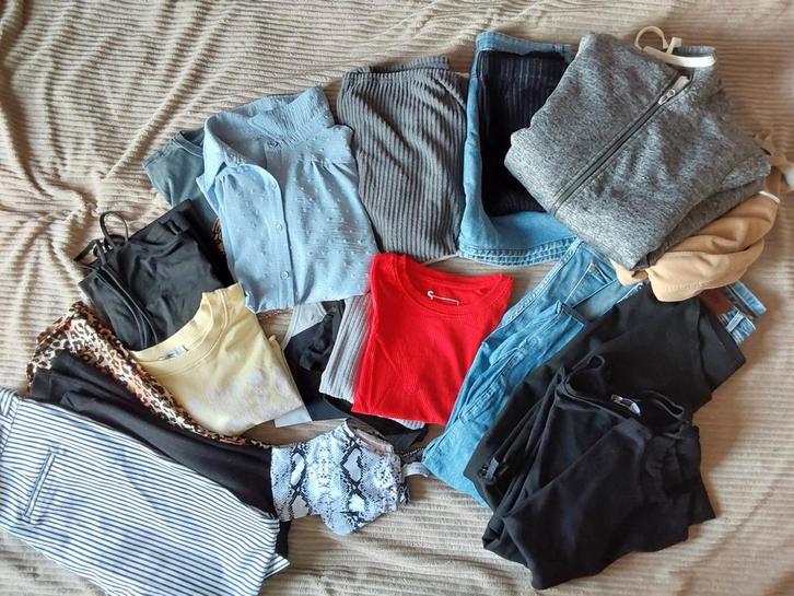 Kledingpakket maat Xs/S, Kleding | Dames, Dames-kledingpakketten, Zo goed als nieuw, Maat 34 (XS) of kleiner, Ophalen of Verzenden
