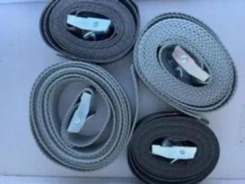 Spanbanden licht of donker grijs 250 cm. lang, 2.5 cm breed beschikbaar voor biedingen
