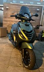 Piaggio zip 50cc full option, Fietsen en Brommers, Scooters | Piaggio, Ophalen of Verzenden, Zo goed als nieuw, Zip
