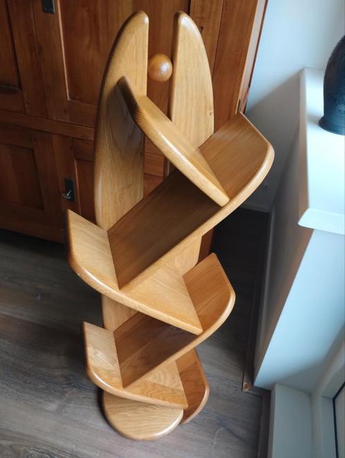 Eikenhouten boom boekenplank, Huis en Inrichting, Woonaccessoires | Wandplanken en Boekenplanken, Ophalen