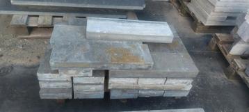 22 stuks opsluitbanden, 50x15x5 cm. Chinees hardsteen beschikbaar voor biedingen