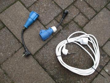 Verlengsnoer en verloop cee naar stekker 220 volt. beschikbaar voor biedingen