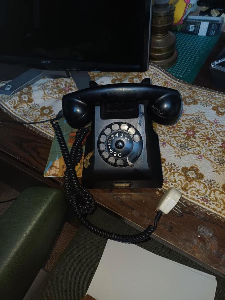 Oude Antieke Telefoon met Draaischijf, Telecommunicatie, Vaste telefoons | Niet Draadloos, Gebruikt, Bakeliet, Met draaischijf