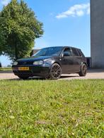 Volkswagen Golf 2.3 V5 125KW 2002 Zwart, Auto's, Voorwielaandrijving, 65 €/maand, Zwart, 170 pk