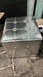 zwaar zilverkleurige hocker opbergbox krukje poef met deksel, Huis en Inrichting, Ophalen, Zo goed als nieuw, Vierkant, Minder dan 50 cm