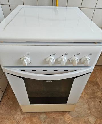 Te koop: Goedwerkend gasfornuis met oven. beschikbaar voor biedingen