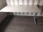 Mooi wit bureau 160x80 cm. IIn hoogte verstelbaar, Huis en Inrichting, Bureaus, Ophalen, In hoogte verstelbaar, Zo goed als nieuw