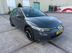 Volkswagen Golf 8 1.5 TSI Life 131pk 2020 | Urano Grijs | 5D, Voorwielaandrijving, Stof, 1498 cc, 4 cilinders