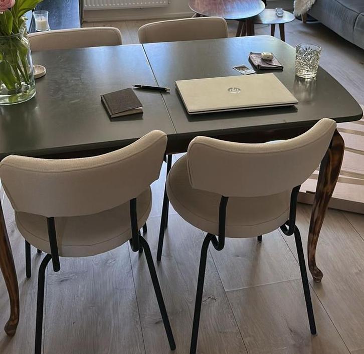Scandinavische eetkamerstoel zonder leuning, Huis en Inrichting, Stoelen, Zo goed als nieuw, Vijf, Zes of meer stoelen, Stof, Wit