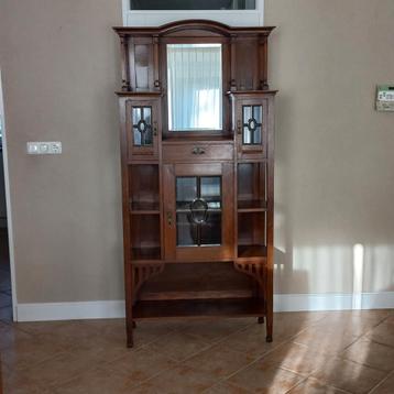 Antieke kast, Art Deco eiken buffetkast, vitrine, pronkkast beschikbaar voor biedingen