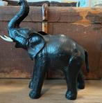 Vintage brocante olifant beeld | leer retro beeld olifanten, Ophalen of Verzenden