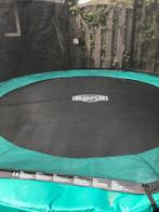 Berg 270 trampoline met nieuw net en stangen, Kinderen en Baby's, Speelgoed | Buiten | Trampolines, Ophalen, Zo goed als nieuw