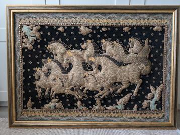 Antiek Kalaga wandpaneel Birma 94x65cm zijde gouddraad
 beschikbaar voor biedingen