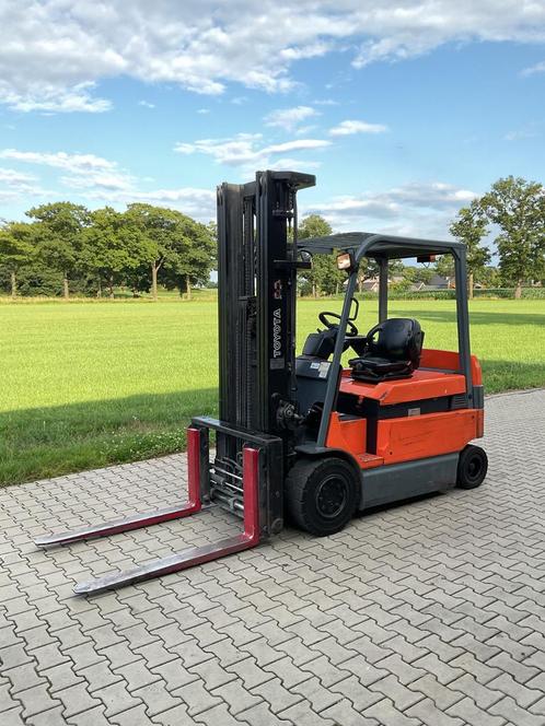 Toyota 7FBMF30 elektrische heftruck, Zakelijke goederen, Machines en Bouw | Heftrucks en Intern transport, Heftruck, Elektrisch