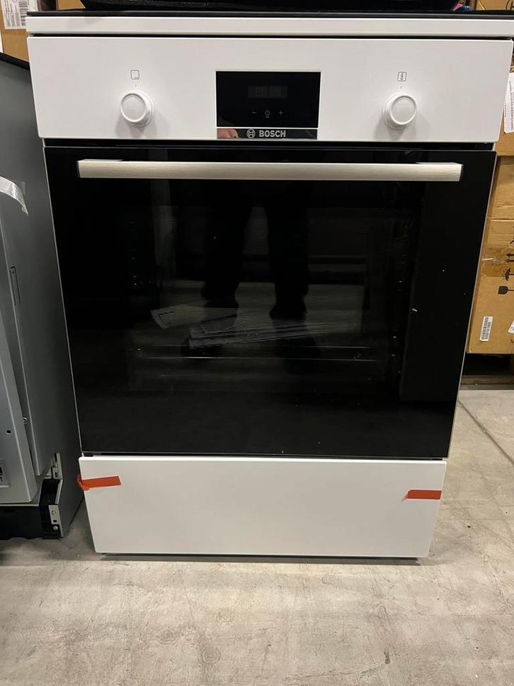 BOSCH HLR390020 - Fornuis - Inductie 2-fasen (Perilex) 60 cm, Witgoed en Apparatuur, Fornuizen, Nieuw, Vrijstaand, Inductie, 4 kookzones