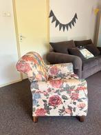 Vintage flowery couch, Huis en Inrichting, Ophalen of Verzenden, Zo goed als nieuw