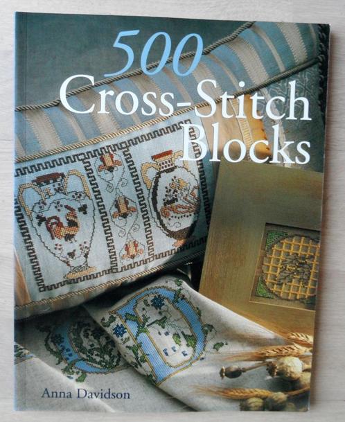 Boek: 500 Cross Stitch Block Met DMC NUMMER;S ZIE, Hobby en Vrije tijd, Borduren en Borduurmachines, Nieuw, Patroon, Handborduren