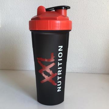 XXL Nutrition shaker 900 ml beschikbaar voor biedingen