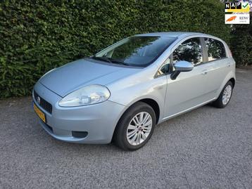 Fiat Grande Punto 1.4 Dynamic beschikbaar voor biedingen