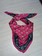 Sjaal Juliet – Fuchsia 70x70cm, Ophalen of Verzenden, Nieuw, Maat 38/40 (M), Sjaal