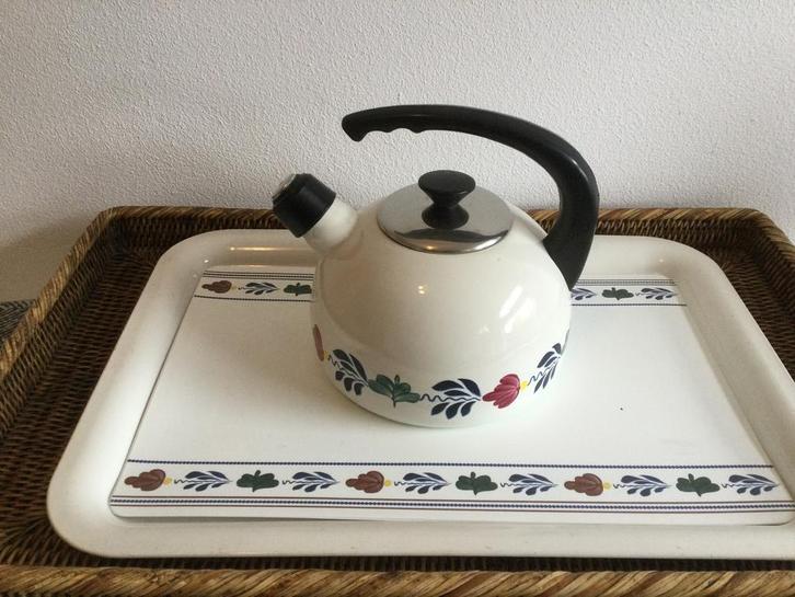 Boerenbont Boch België (Fluitketel met fluit signaal), Huis en Inrichting, Keuken | Servies, Zo goed als nieuw, Boerenbont, Aardewerk