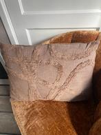 Taupe kussen lifestyle 40x60 cm, Ophalen of Verzenden, Gebruikt, Beige, Rechthoekig