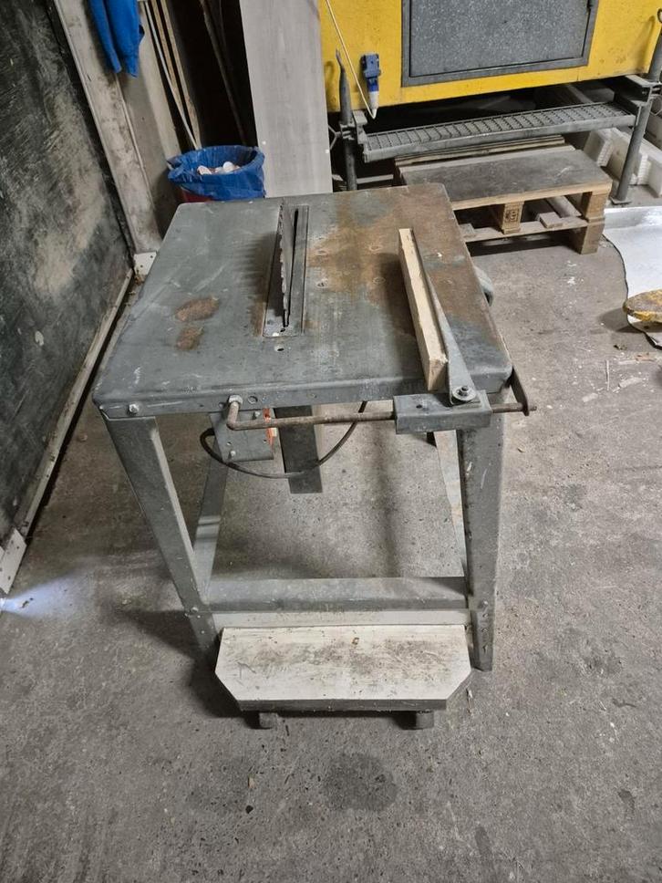 Oude Cirkelzaag - Werkplaats Opruiming, Doe-het-zelf en Verbouw, Gereedschap | Zaagmachines, Gebruikt, Cirkelzaag, 600 tot 1200 watt