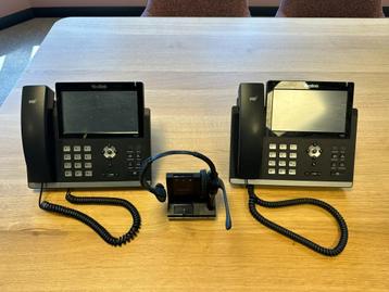 Telefoon Yealink 2x en headset Plantronics beschikbaar voor biedingen