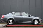 Skoda Octavia 1.0 TSI Greentech Ambition Business trekhaak, Auto's, Stof, Gebruikt, Origineel Nederlands, Bedrijf