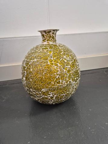 Goud/witte bloemenvaas tot 8-11 beschikbaar voor biedingen