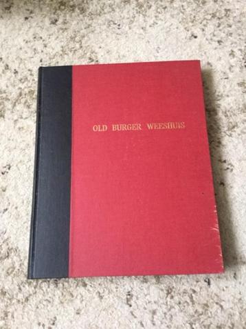2 boek over het Old Burger Weeshuis in Leeuwarden