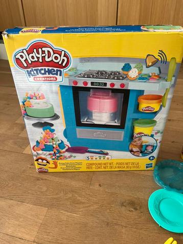 Play-Doh keukentje cake oven beschikbaar voor biedingen