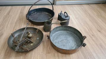 ​Unieke en zeer complete set van authentiek, zwaar brocante  beschikbaar voor biedingen