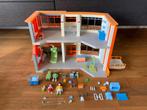 compleet ingerichte Playmobil 6657 kinderziekenhuis, Kinderen en Baby's, Speelgoed | Playmobil, Ophalen of Verzenden, Zo goed als nieuw