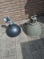 2 grote industriële hang lampen  donkergroen, en zwart, Huis en Inrichting, Lampen | Hanglampen, Ophalen of Verzenden, Zo goed als nieuw