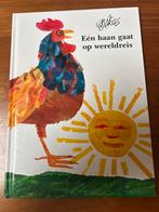 Eén haan gaat op wereldreis - Eric Carle, Ophalen of Verzenden, Zo goed als nieuw, Uitklap-, Voel- of Ontdekboek, 2 tot 3 jaar