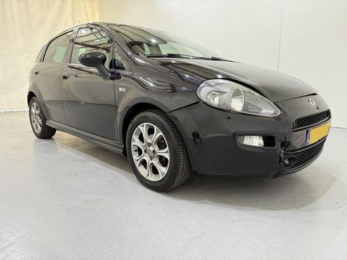 Fiat Punto 0.9 TwinAir Turbo 100 Lounge (bj 2015), Auto diversen, Schadeauto's, Handgeschakeld, Benzine, Overige carrosserieën