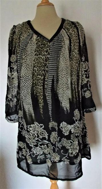 Mooie print tuniek van Classic Tricot! M/L beschikbaar voor biedingen