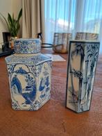 2 x blauwe porseleinen pot/vaasjes, Antiek en Kunst, Ophalen