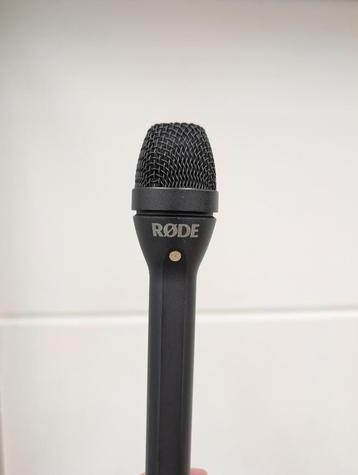 Rode Reporter (3x) beschikbaar voor biedingen