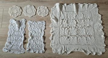 6x gehaakte kleedjes antiek kleedje gehaakt wit tafelkleed beschikbaar voor biedingen