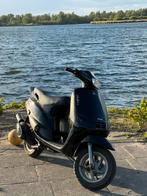 Piaggio zip type 3 70cc, Fietsen en Brommers, Scooters | Piaggio, Ophalen, Zo goed als nieuw, Zip