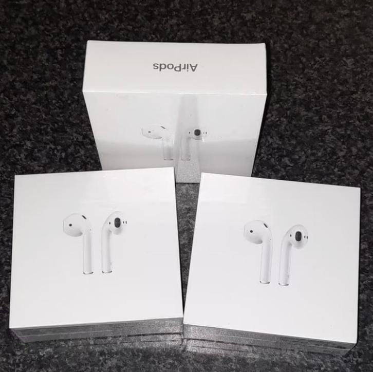 NIEUW - Apple AirPods 2e Gen wit nieuw in seal, Telecommunicatie, Mobiele telefoons | Oordopjes, Nieuw, In oorschelp (earbud)