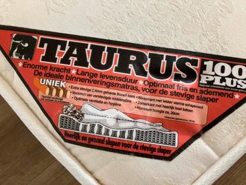 Matras Taurus met binnenvering beschikbaar voor biedingen