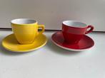 Vintage 2 kop & schotel, Huis en Inrichting, Keuken | Servies, Ophalen of Verzenden, Porselein, Overige stijlen, Kop(pen) en/of Schotel(s)