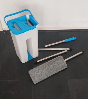 Dweilemmer met Mop Set beschikbaar voor biedingen