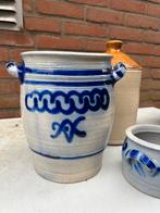 Vintage aardewerk pottenKeulse potten met blauwe decoratie, Ophalen