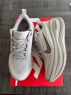 Nike ZoomX Vomero plus hardloopschoenen - Nieuwstaat, Kleding | Heren, Schoenen, Ophalen of Verzenden, Zo goed als nieuw, Wit