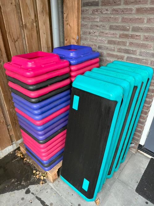 The Step stepboards - 6x fitness steps, 40x vierk. verhoging, Sport en Fitness, Fitnessmaterialen, Gebruikt, Stepbank, Armen, Benen